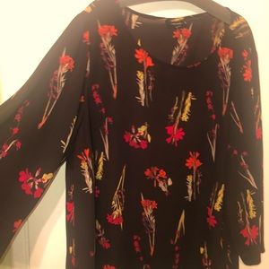 3 for $20 & 15%-Women’s blouse black w/red flowers